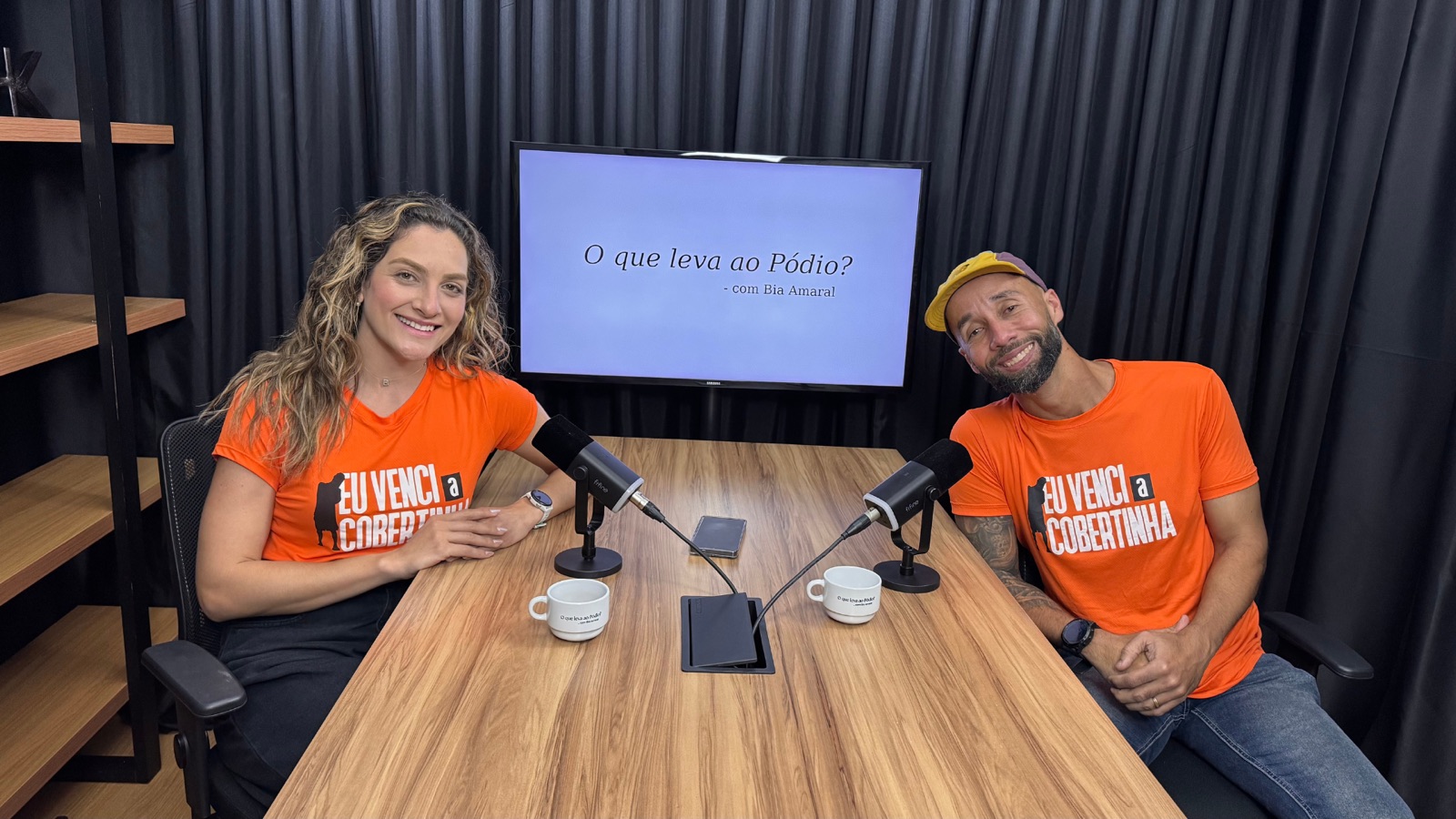 Gravação do podcast Eu Venci a Cobertinha no estúdio da Keny